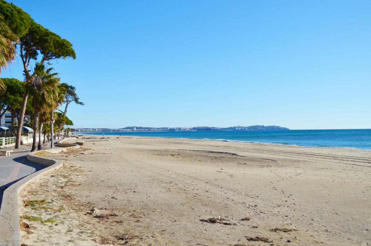 Golive Esquirol Beach Cambrils Εξωτερικό φωτογραφία
